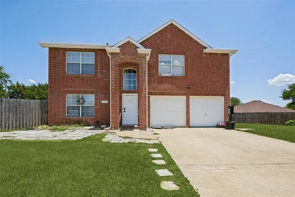 $339,000 | 705 Bluebonnet Drive, Cedar Hill, TX 75104