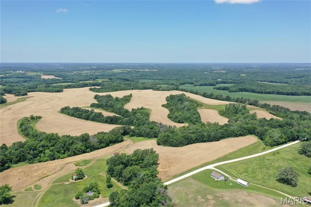 $756,000 | 10790 Pike 107, Frankford, MO 63441