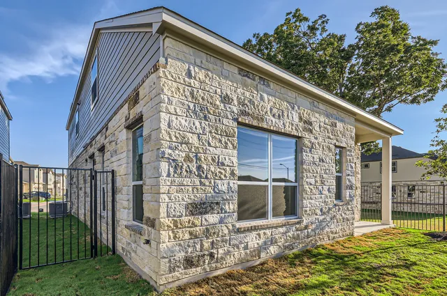 $532,308 | 1531 North Red Bud Lane, Unit 31, Round Rock, TX 78665