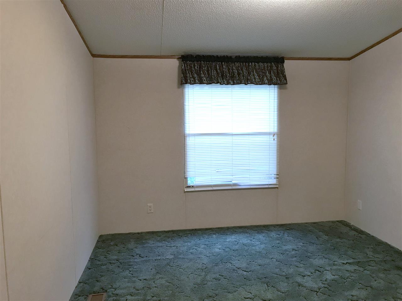 1623 South 6th Street Road Vincennes, IN 47591 - Photo 8 of 12 Gallery Image 8