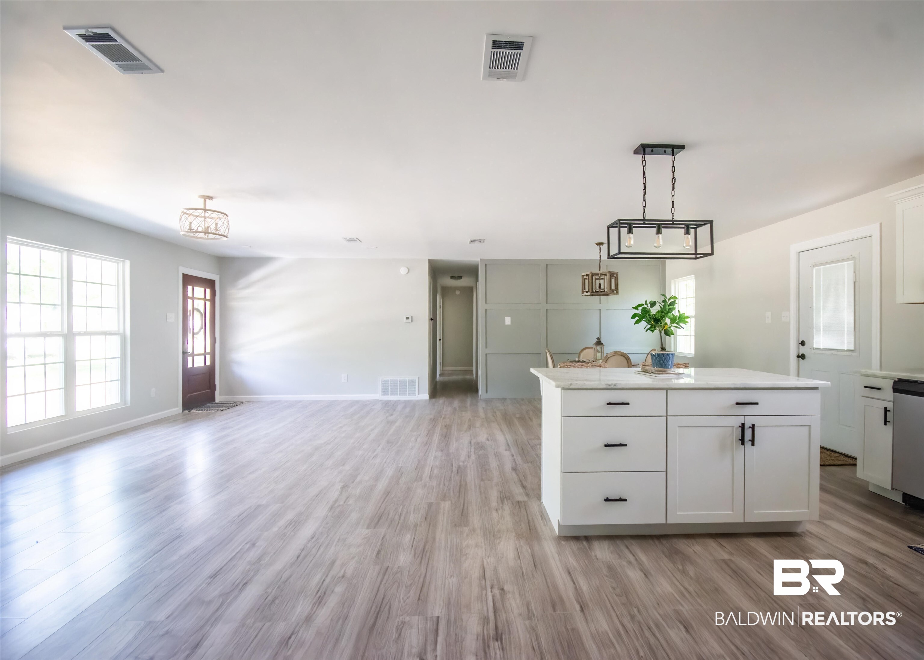 11175 Pioneer Road Theodore, AL 36582 - Photo 12 of 38