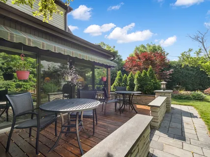 $799,000 | 912 Burnham Court, Glenview, IL 60025