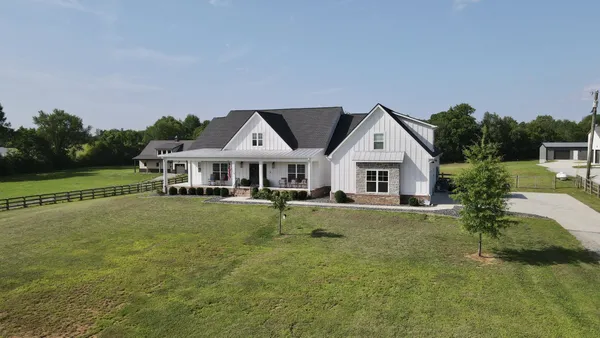$1,250,000 | 3100 Butler Road, Columbia, TN 38401