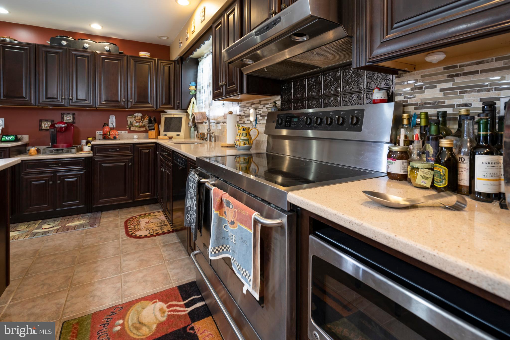 961 Elk Road Monroeville, NJ 08343 - Photo 11 of 66 Updated Kitchen