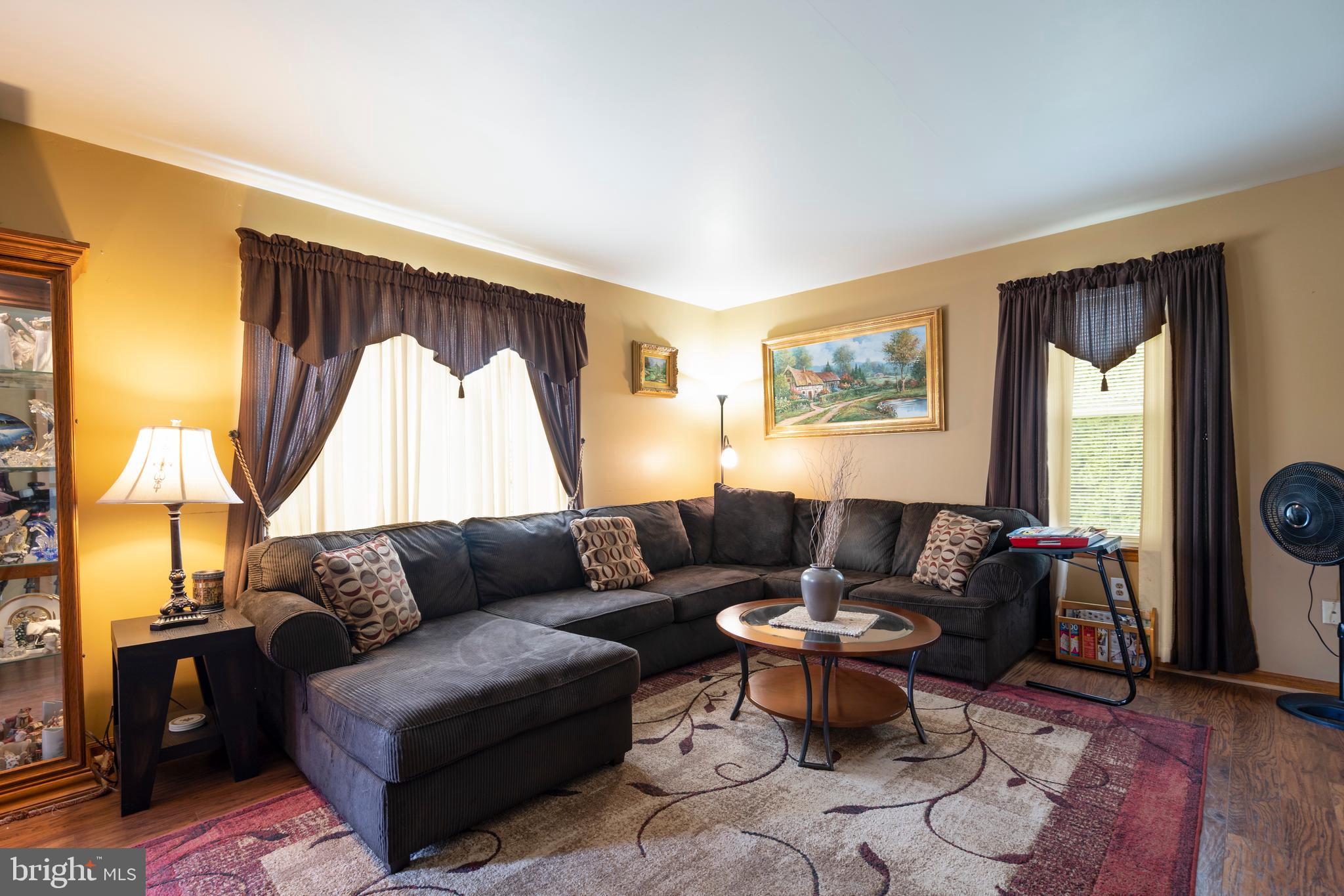 961 Elk Road Monroeville, NJ 08343 - Photo 25 of 66 Living Room