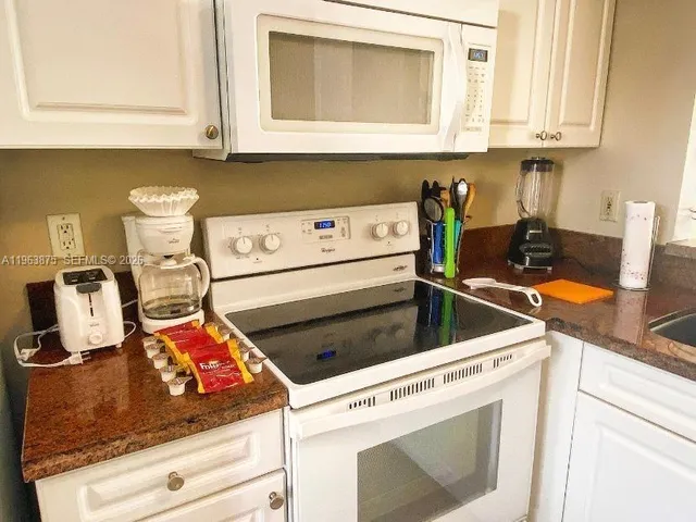 $2,600 | 4020 Northwest 90th Avenue, Unit 4020, Sunrise, FL 33351