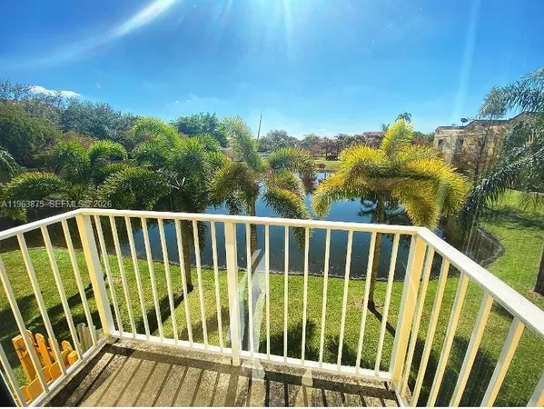 $2,600 | 4020 Northwest 90th Avenue, Unit 4020, Sunrise, FL 33351