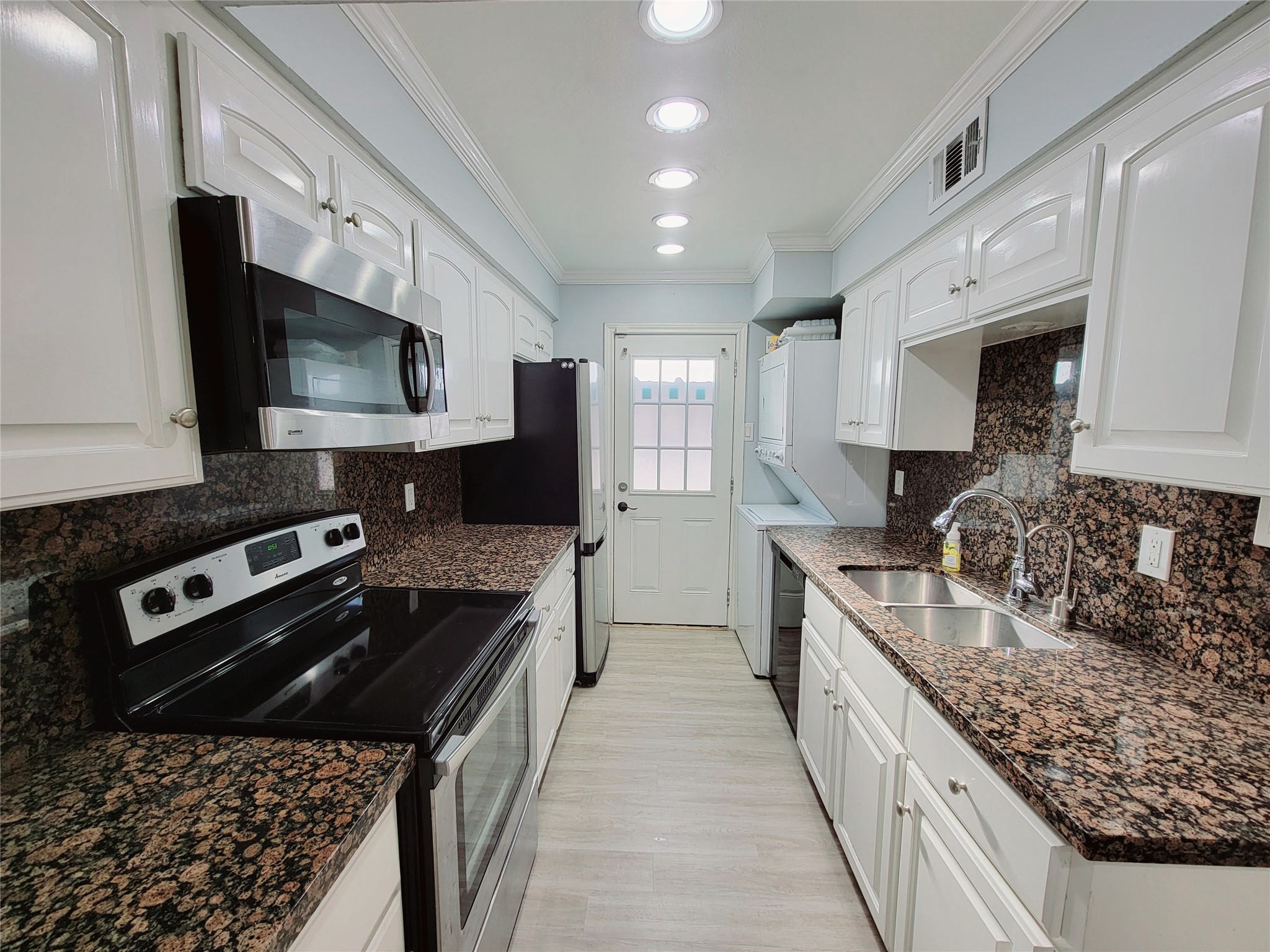 7900 Westheimer Road, Unit 255 Houston, TX 77063 - Photo 3 of 24 Gallery Image 3