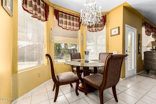 $725,000 | 2042 East Dias Drive, Gilbert, AZ 85234