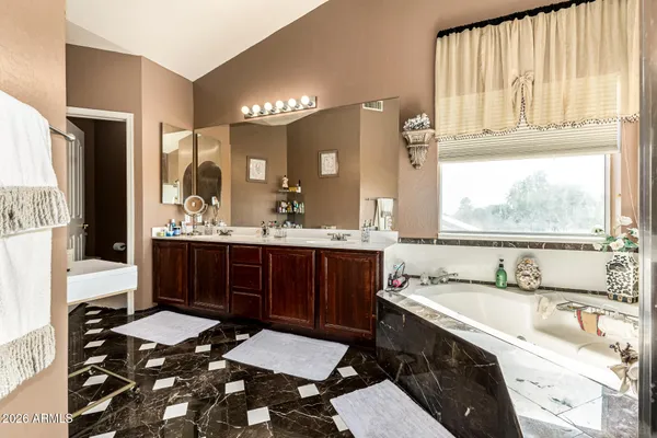 $725,000 | 2042 East Dias Drive, Gilbert, AZ 85234