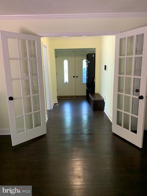 13110 Claxton Drive Laurel, MD 20708 - Photo 19 of 60 View of Hallway to front Door