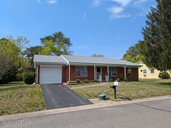 $179,000 | 29 Moccasin Drive, Whiting, NJ 08759