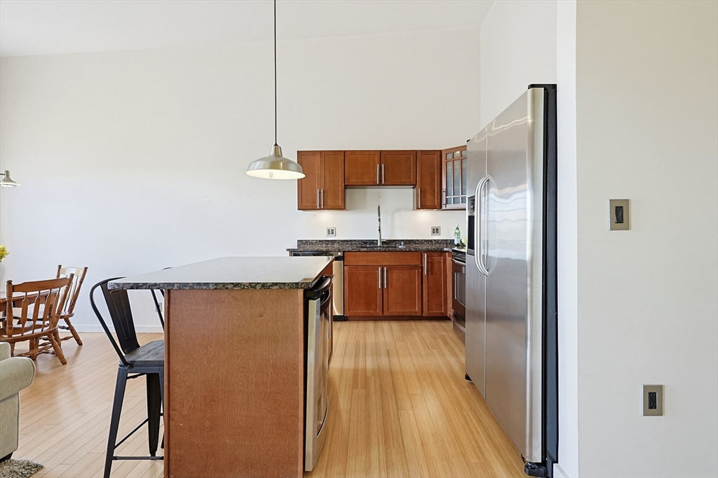 1511 Main Street, Unit CPH9 Worcester, MA 01603 - Photo 12 of 40