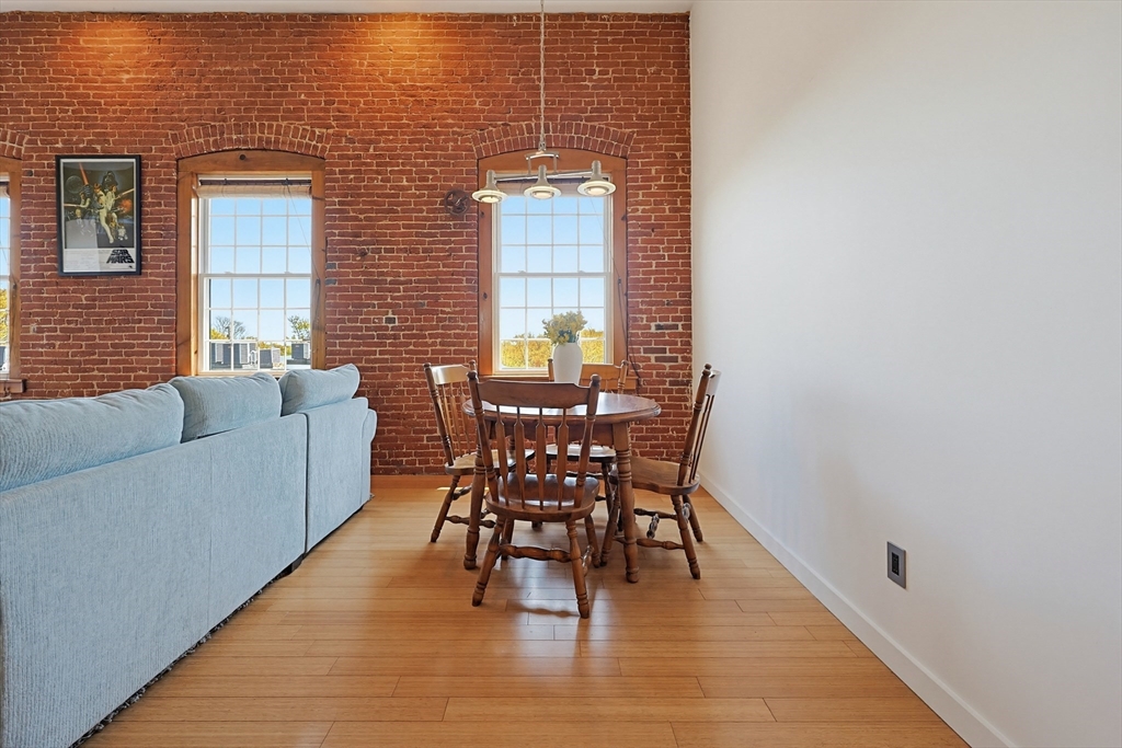1511 Main Street, Unit CPH9 Worcester, MA 01603 - Photo 21 of 40