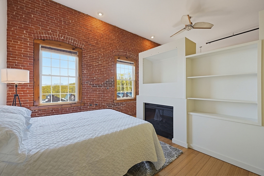 1511 Main Street, Unit CPH9 Worcester, MA 01603 - Photo 29 of 40