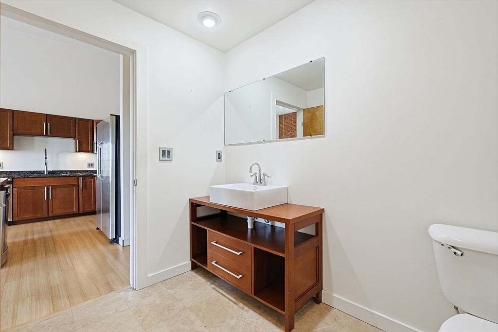 1511 Main Street, Unit CPH9 Worcester, MA 01603 - Photo 34 of 40