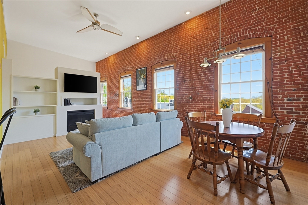 1511 Main Street, Unit CPH9 Worcester, MA 01603 - Photo 8 of 40