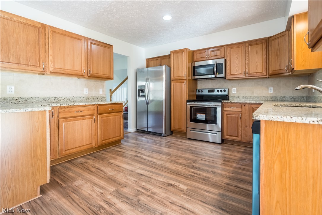 15045 Chardon-Windsor Road Chardon, OH 44024 - Photo 5 of 26