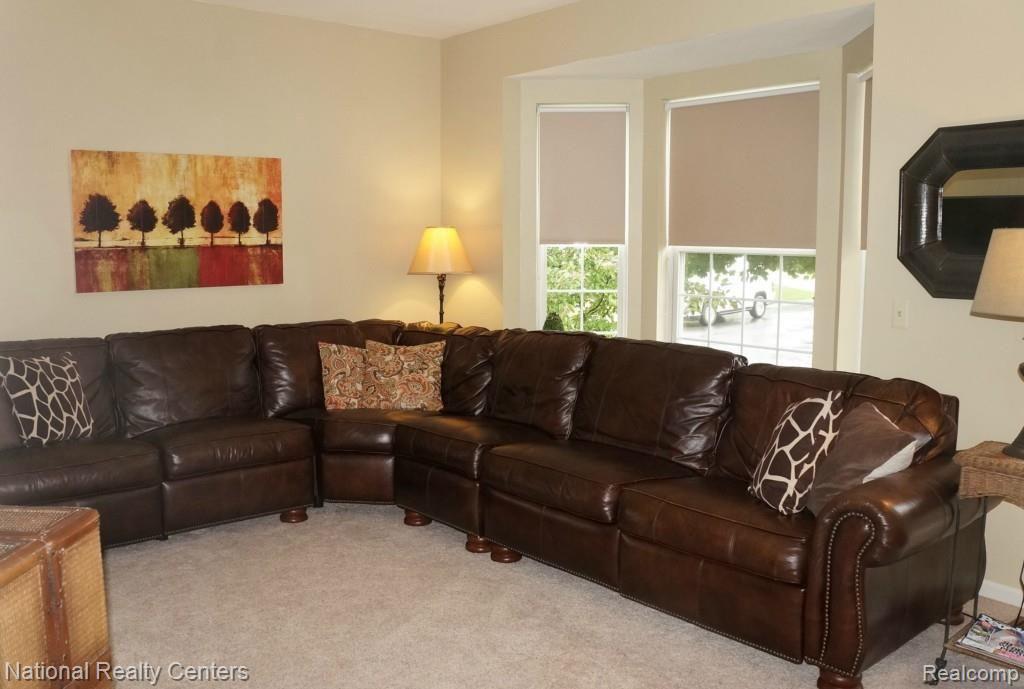 3221 Silverbrook Drive Rochester, MI 48306 - Photo 8 of 28 8-Living Room 2.jpg