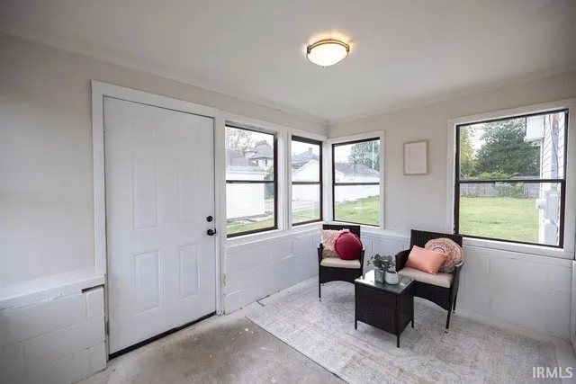 $147,400 | 1025 East Washington Street, Muncie, IN 47305