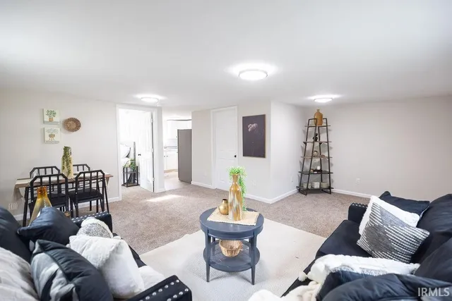 $147,400 | 1025 East Washington Street, Muncie, IN 47305