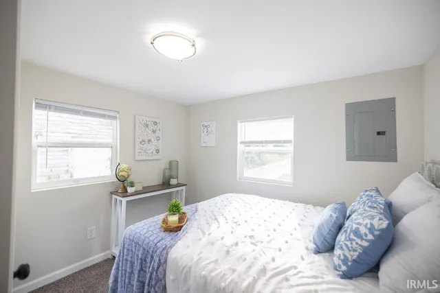 $147,400 | 1025 East Washington Street, Muncie, IN 47305