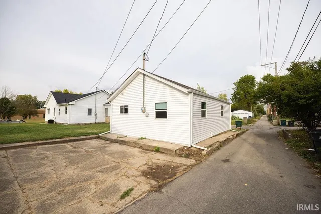 $147,400 | 1025 East Washington Street, Muncie, IN 47305