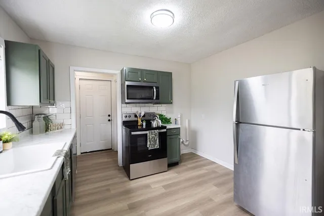 $147,400 | 1025 East Washington Street, Muncie, IN 47305