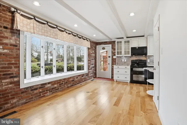 $890,000 | 4100 Tidewater Court, Alexandria, VA 22309