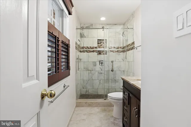 $890,000 | 4100 Tidewater Court, Alexandria, VA 22309