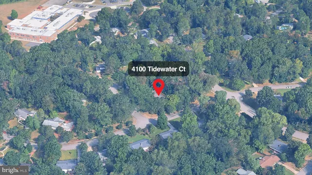 $890,000 | 4100 Tidewater Court, Alexandria, VA 22309