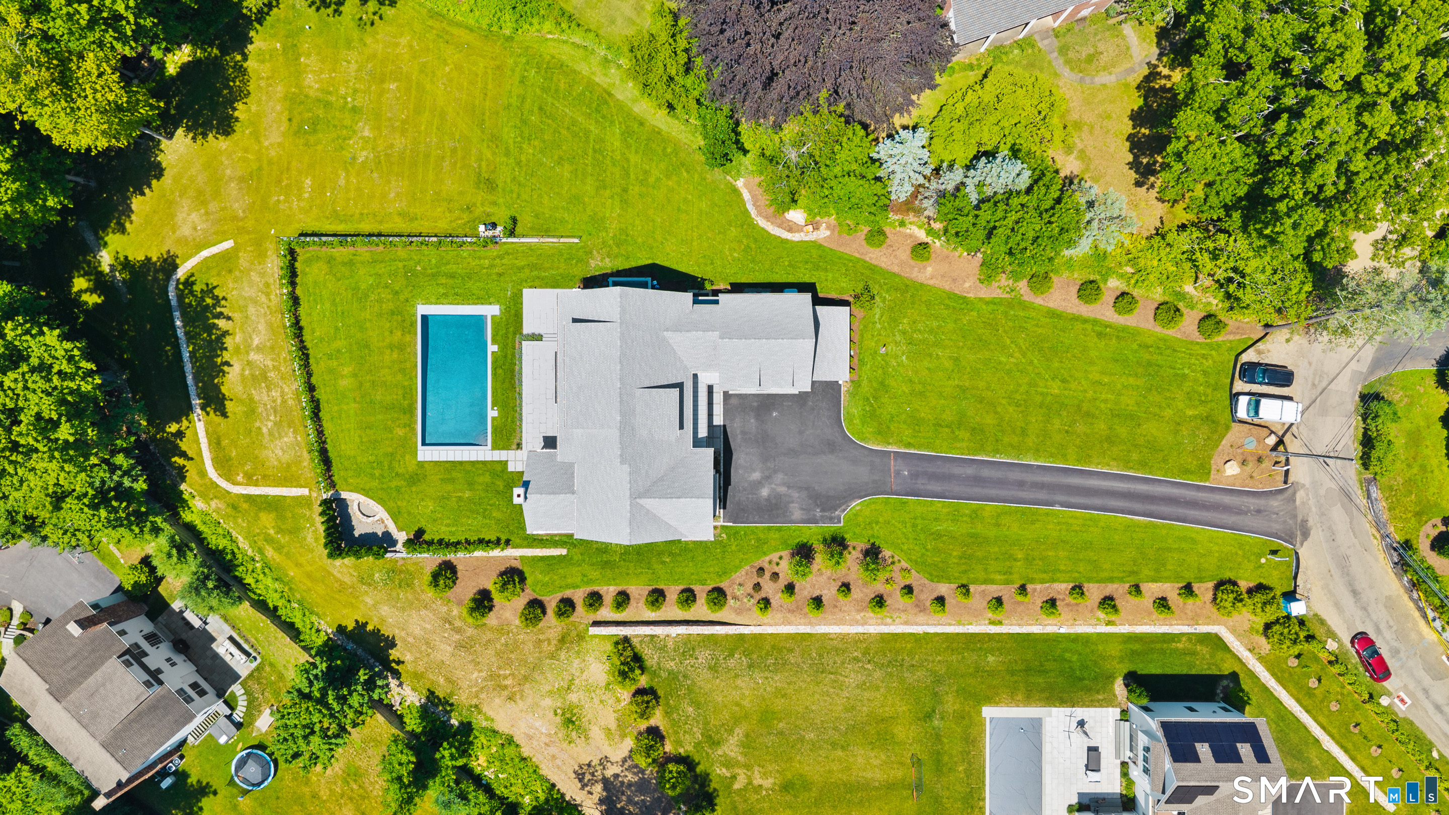 13 Edgemarth Hill Road Westport, CT 06880 - Photo 36 of 40 Gallery Image 36