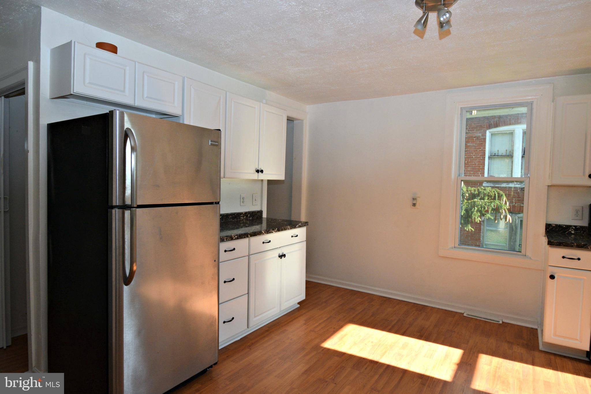 352 Security Road Hagerstown, MD 21740 - Photo 5 of 27 Gallery Image 5