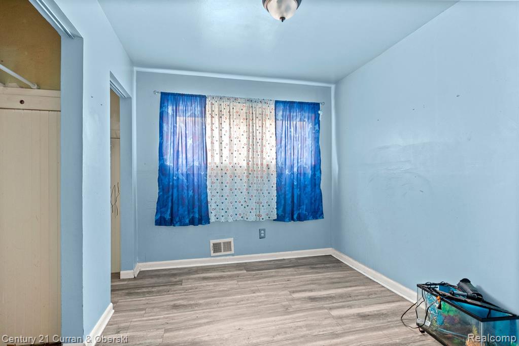 29636 Grandview Street Inkster, MI 48141 - Photo 7 of 8