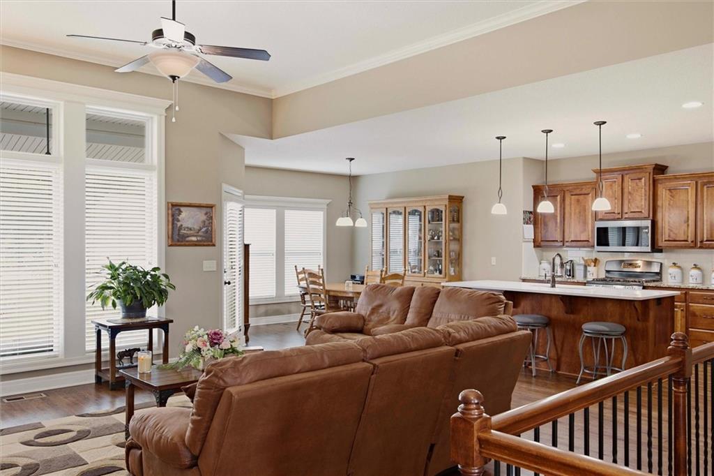 311 Crestview Court Raymore, MO 64083 - Photo 6 of 31