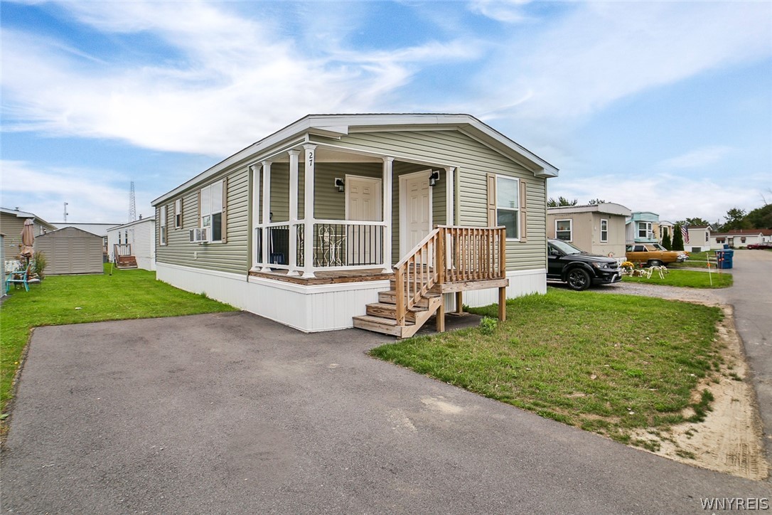 1774 Military Road, Unit 27 Tonawanda, NY 14217 - Photo 1 of 40