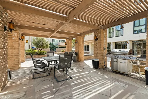 $834,000 | 12300 Montecito Road, Unit 42, Seal Beach, CA 90740