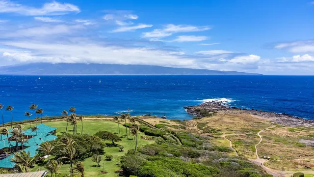$4,250,000 | 1 Bay Drive, Unit 6302, Lahaina, HI 96761