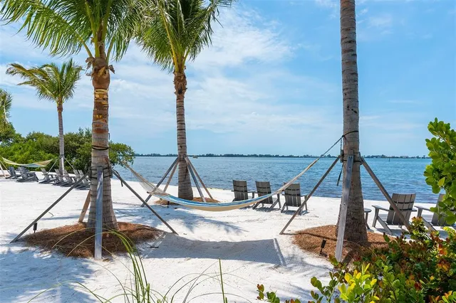 $5,000 | 280 St Lucia Drive, Unit 101, Bradenton, FL 34209