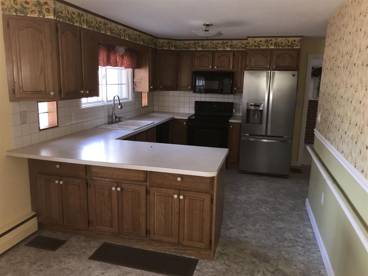554 Huse Road Manchester, NH 03103 - Photo 5 of 6 Gallery Image 5