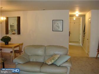 308 Kidwelly Court Exton, PA 19341 - Photo 7 of 12 Living Room