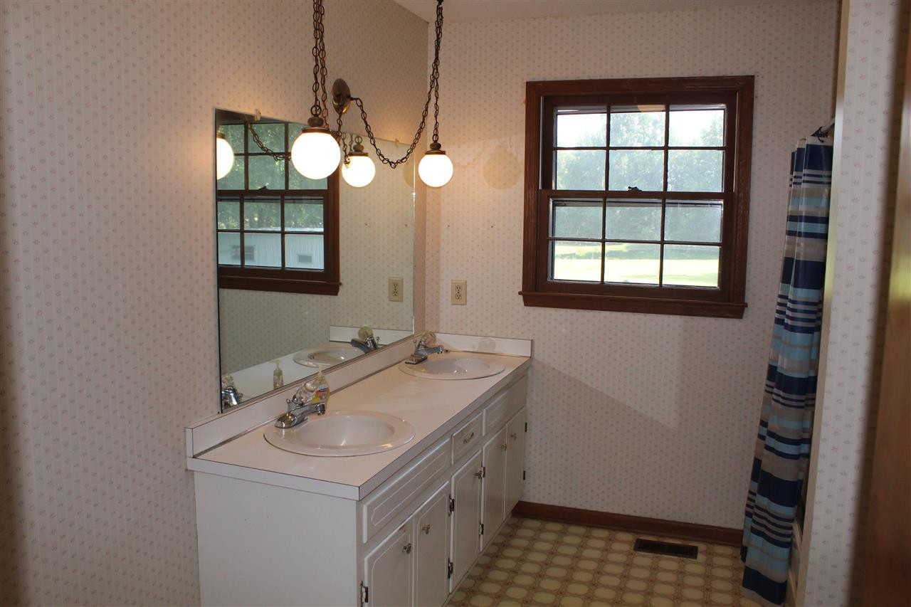 204 Railroad Road Benson, NC 27504 - Photo 15 of 18 Photo 15