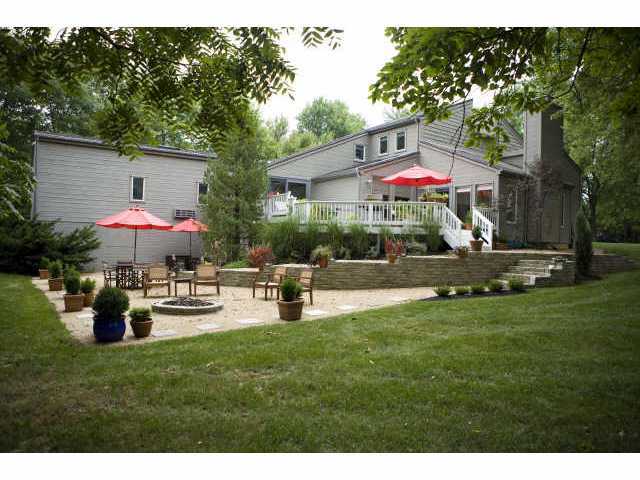 6876 Sunbury Road Westerville, OH 43082 - Photo 3 of 10