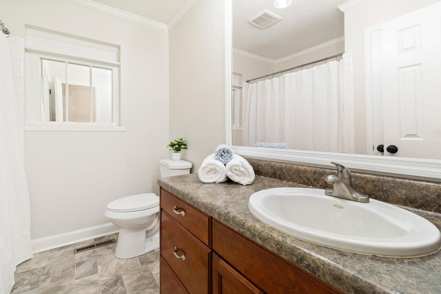 188 Bates Street Northeast Charleston, TN 37310 - Photo 14 of 21 20250822143315506911000000-o