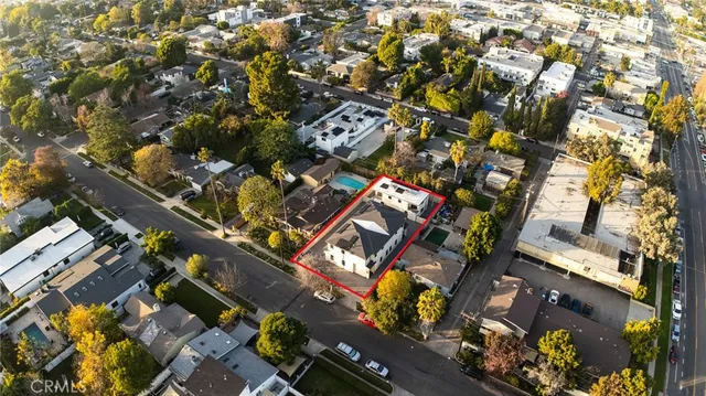 $2,950 | 14125 1/2 Emelita Street, Sherman Oaks, CA 91401