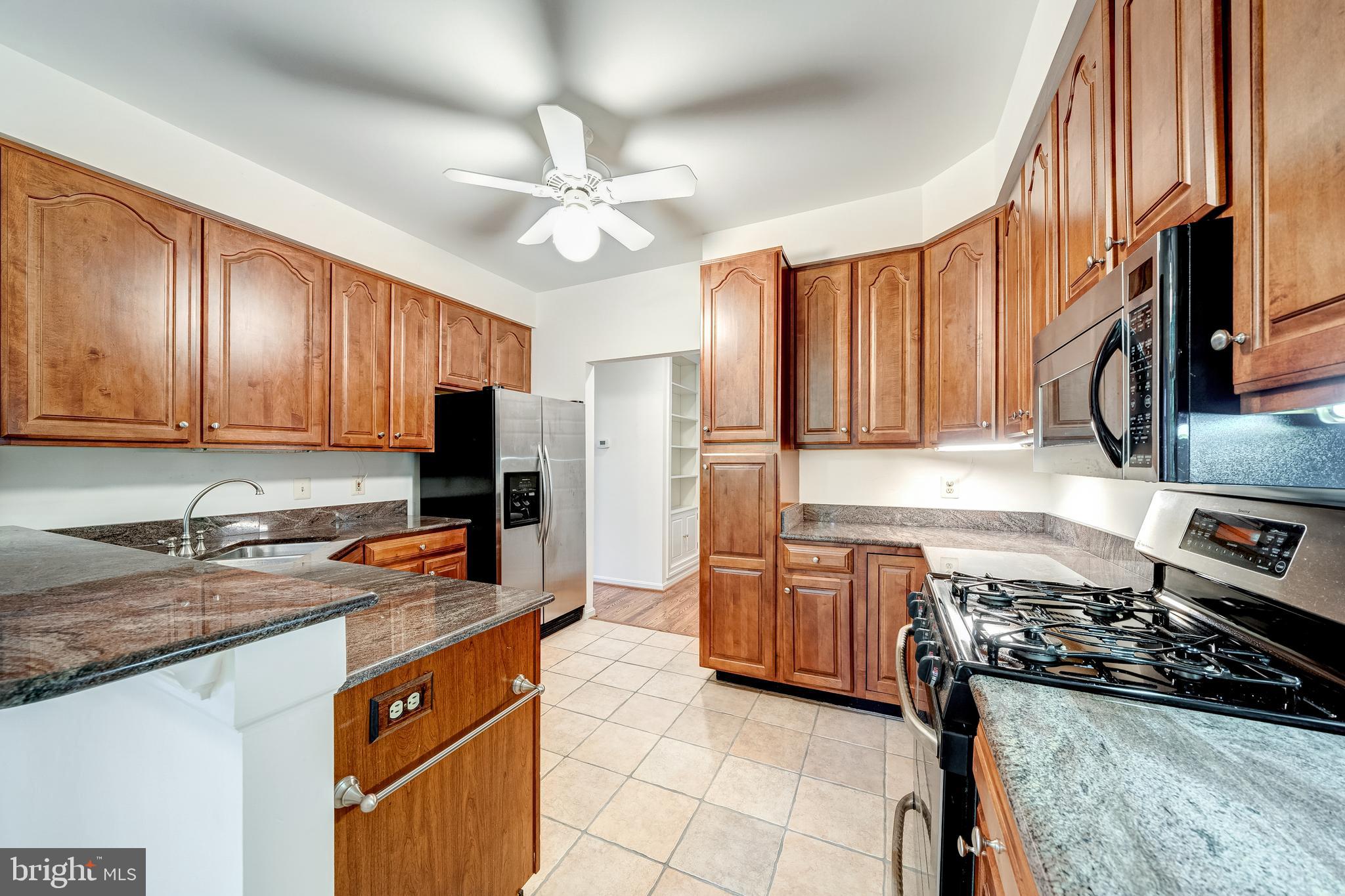 11457 Hollow Timber Court Reston, VA 20194 - Photo 14 of 46