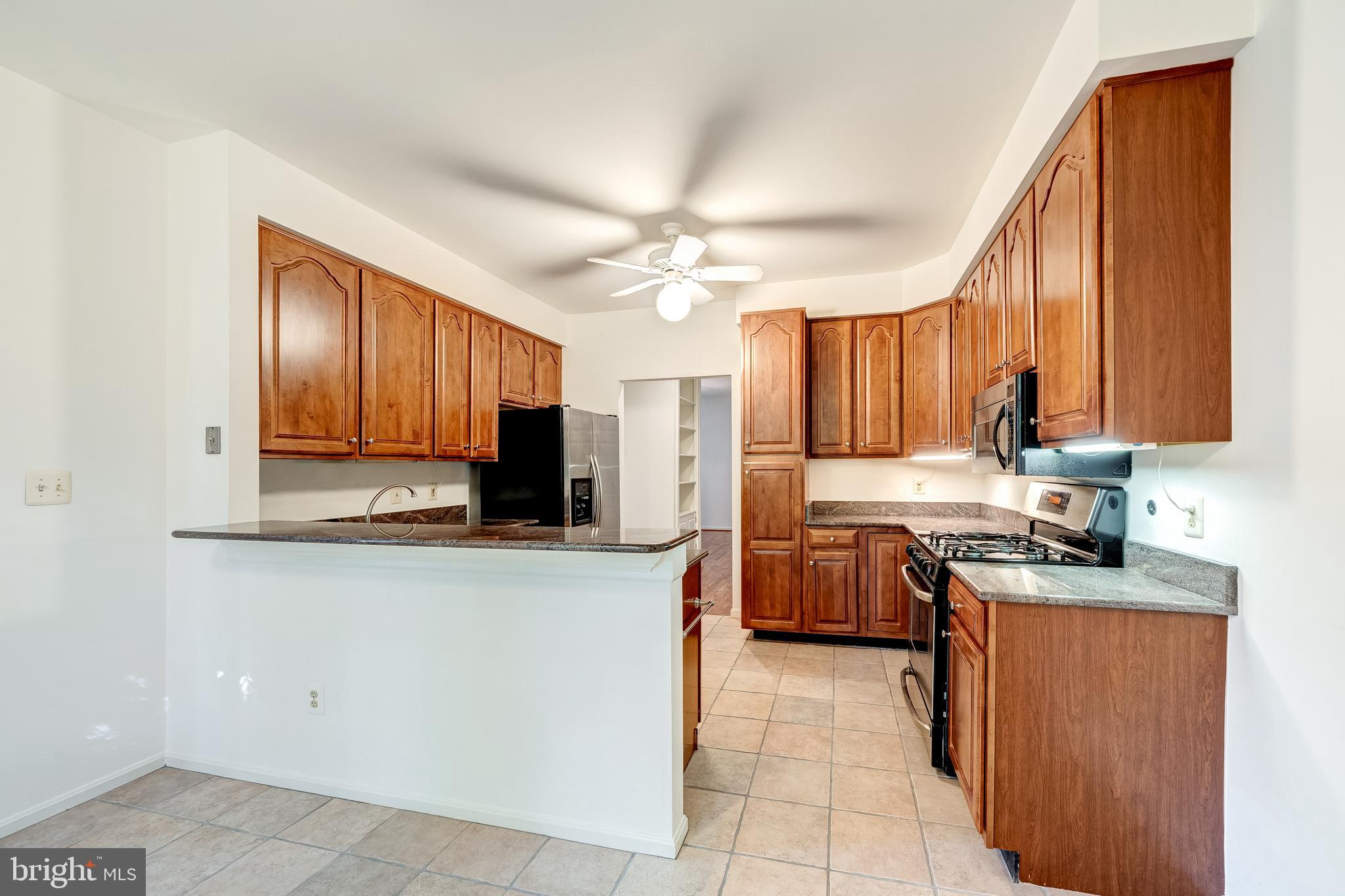 11457 Hollow Timber Court Reston, VA 20194 - Photo 15 of 46