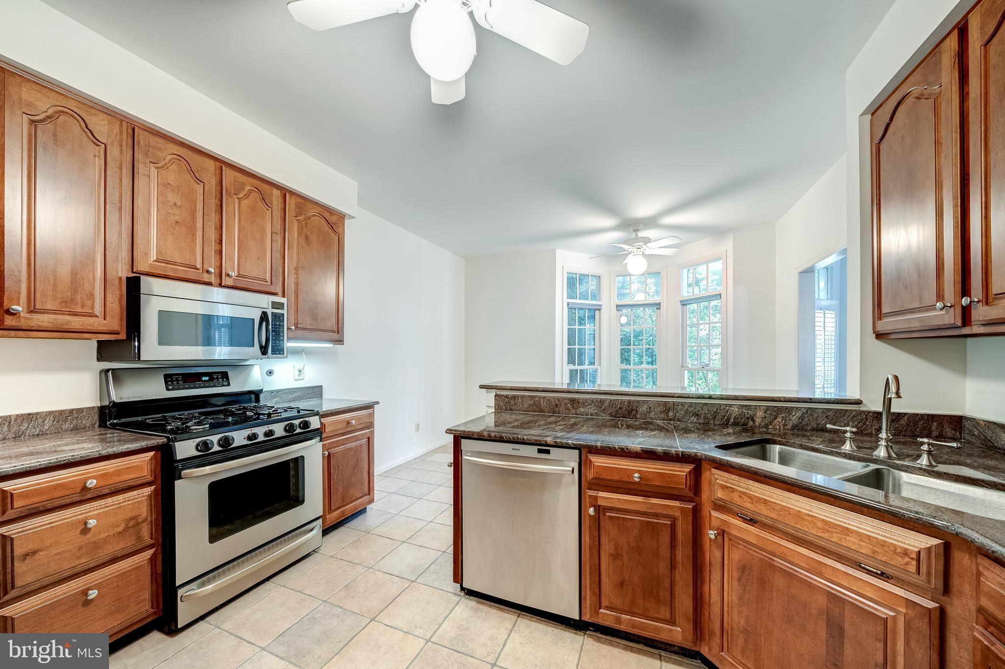 11457 Hollow Timber Court Reston, VA 20194 - Photo 16 of 46