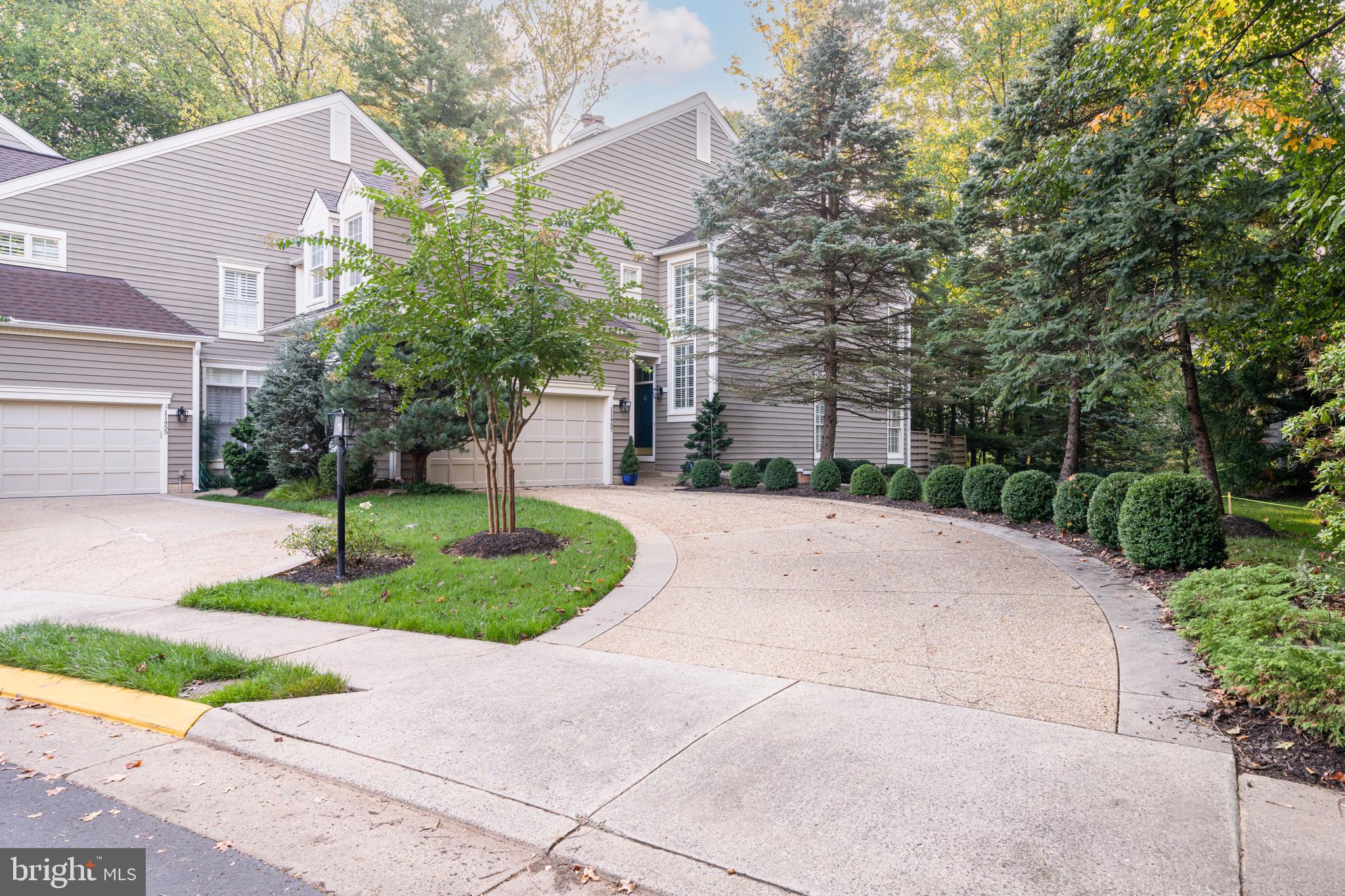 11457 Hollow Timber Court Reston, VA 20194 - Photo 2 of 46