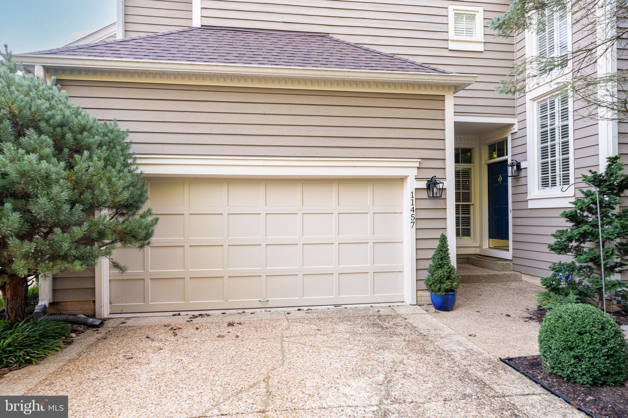 11457 Hollow Timber Court Reston, VA 20194 - Photo 3 of 46